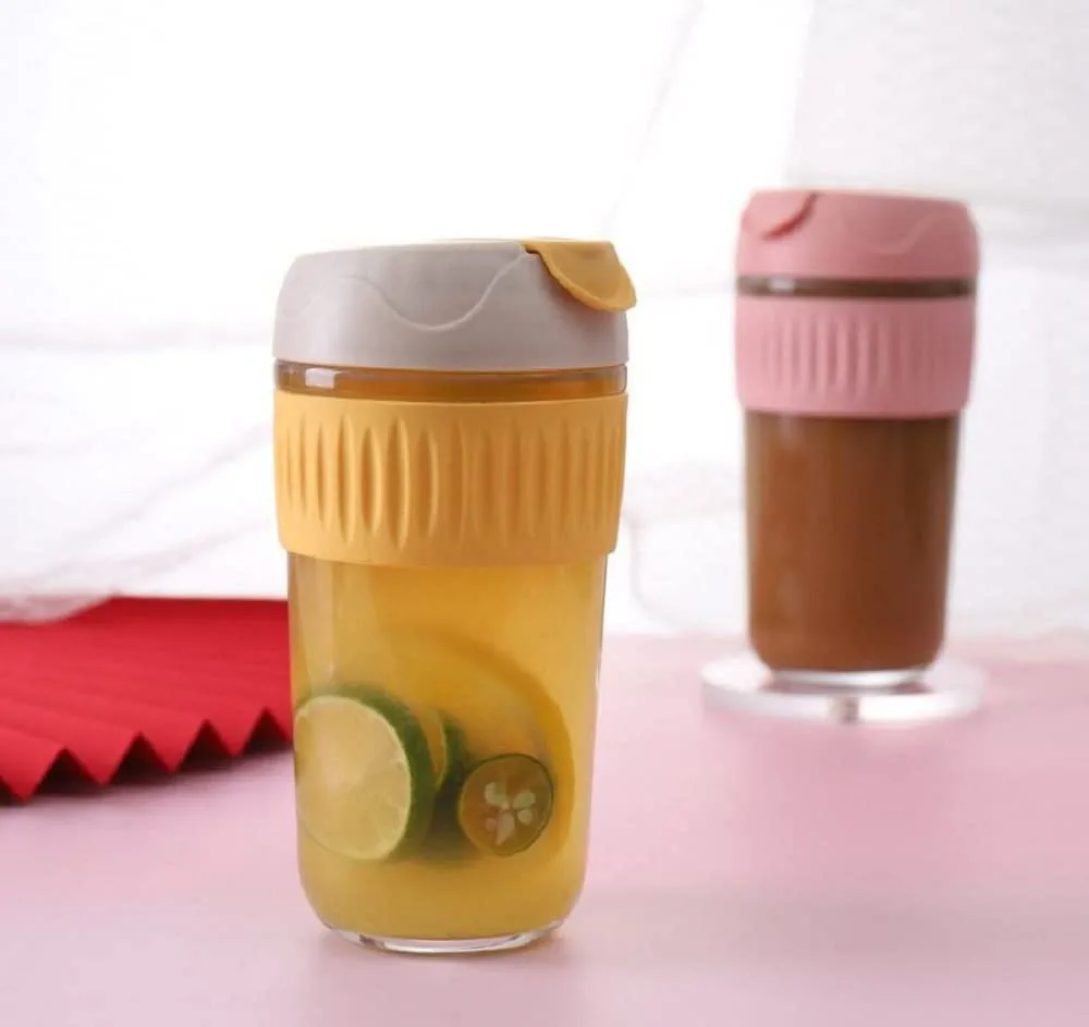 Niya Trendz Re-Usable Glass Coffee & Juice Mug Shaker with Lid & Straw Pack of 1