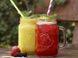 NIYA TRENDZ Glass Mason Jar with Handle And Air-Tight Lids, Straw, (Multi Color) (Pack Of 2)