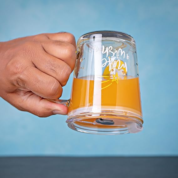 Niya Trendz Random Design, Printed Design Glass Drinking Mug With Handle and Clear Lid with Scale Straw (370 ML)